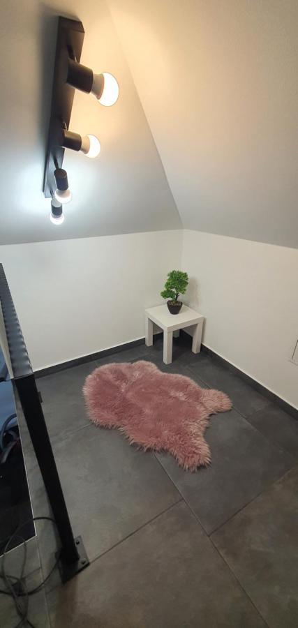 Blue Diamond **** Apartman Varasd Kültér fotó