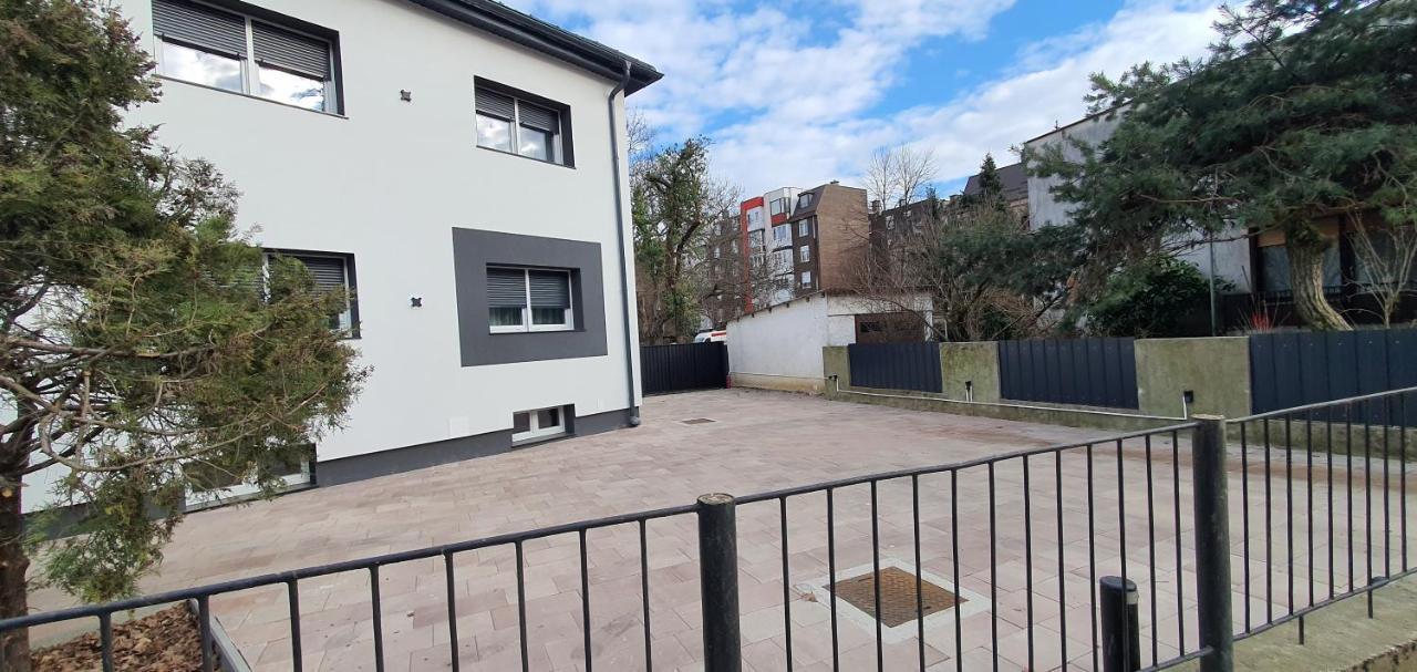 Blue Diamond **** Apartman Varasd Kültér fotó