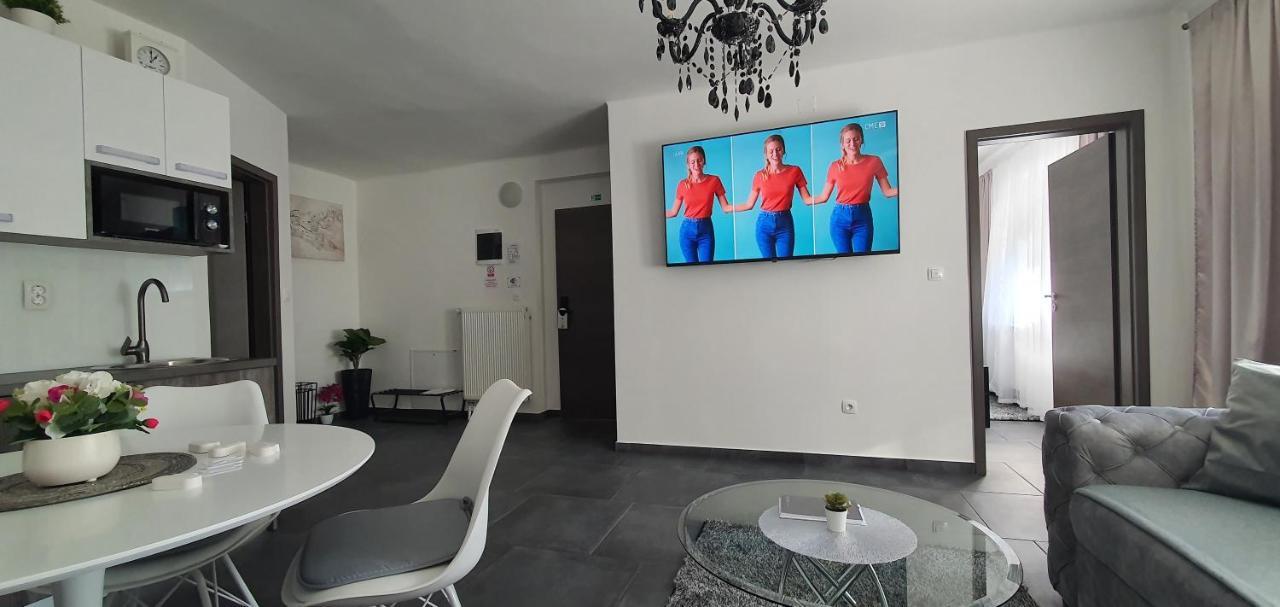 Blue Diamond **** Apartman Varasd Kültér fotó