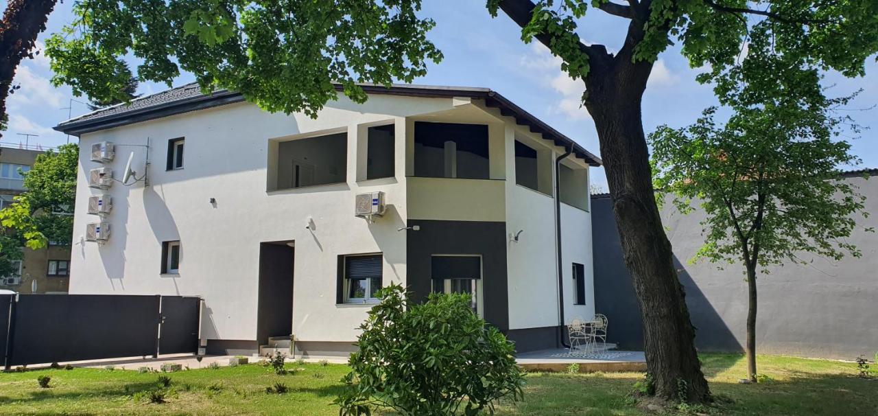 Blue Diamond **** Apartman Varasd Kültér fotó